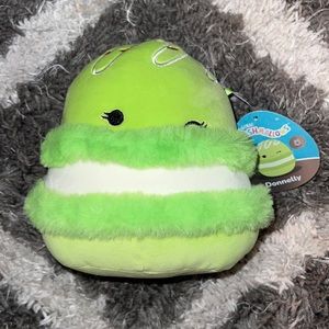 NWT Donnelly The Macaroon Topped With Sprinkles & Icing RARE Squishmallow